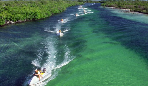 Cancun Water Activities
